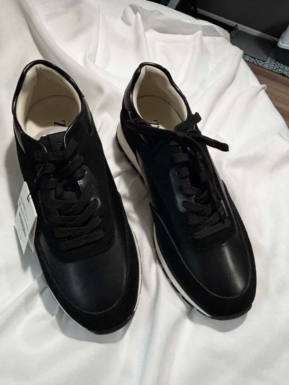 Zara Casual Leather Sneakers in Black